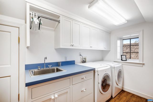 15 EDNAM VILLAGE ST, Charlottesville, VA 22903