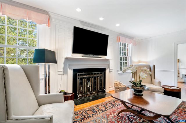 15 EDNAM VILLAGE ST, Charlottesville, VA 22903