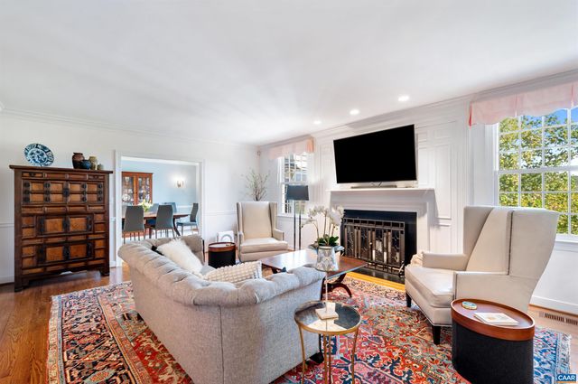 15 EDNAM VILLAGE ST, Charlottesville, VA 22903