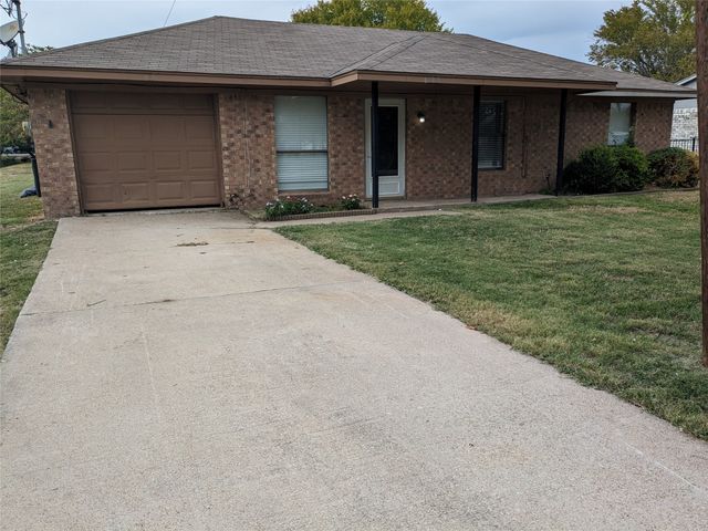 605 Elm Street, Forney, TX 75126