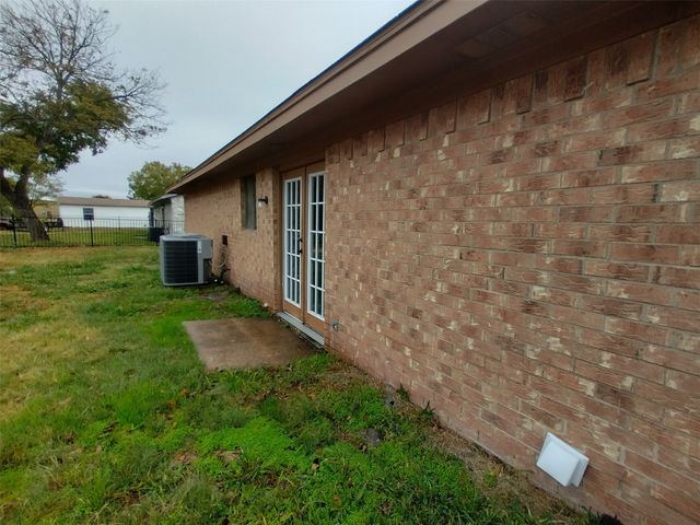 605 Elm Street, Forney, TX 75126