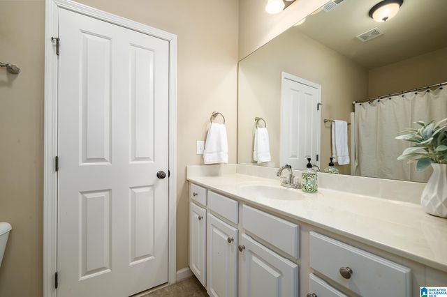 2037 LAUREL LAKES LANE, Helena, AL 35022