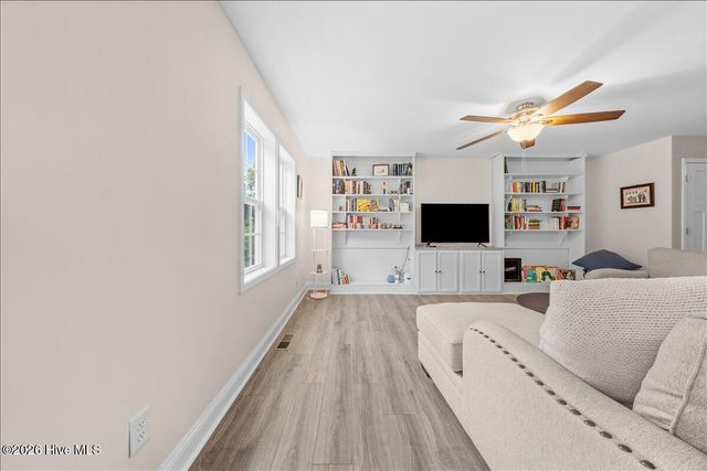 745 W Illinois Avenue, Southern Pines, NC 28387
