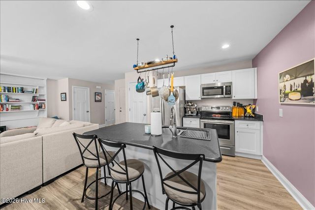 745 W Illinois Avenue, Southern Pines, NC 28387