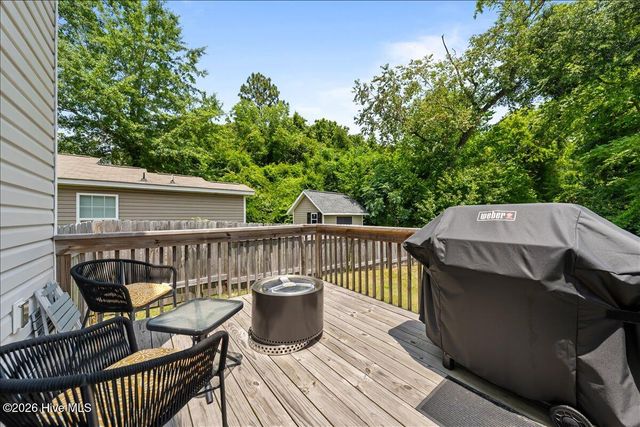 745 W Illinois Avenue, Southern Pines, NC 28387