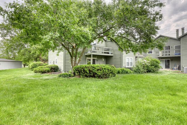 735 S Imperial DRIVE #D, Hartland, WI 53029