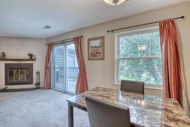 735 S Imperial DRIVE #D, Hartland, WI 53029