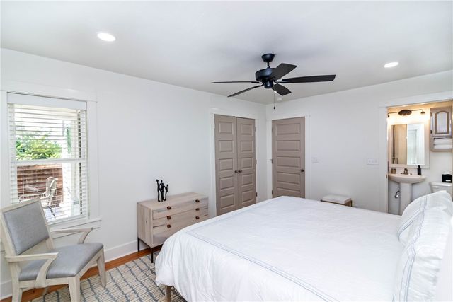 394 N Fletcher Avenue, Fayetteville, AR 72701