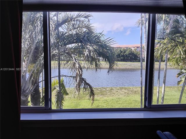 3427 Deer Creek Palladian Circle, Deerfield Beach, FL 33442