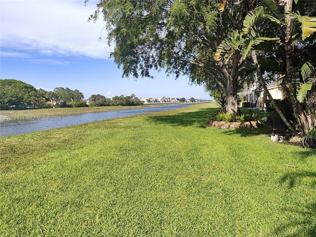 3427 Deer Creek Palladian Circle, Deerfield Beach, FL 33442