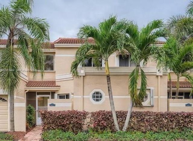 3427 Deer Creek Palladian Circle, Deerfield Beach, FL 33442