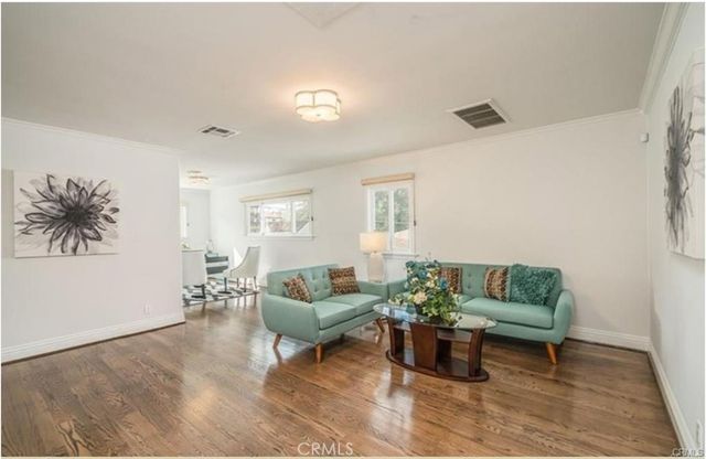 555 Sierra Madre Boulevard, San Marino, CA 91108