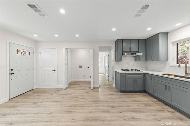 555 Sierra Madre Boulevard, San Marino, CA 91108