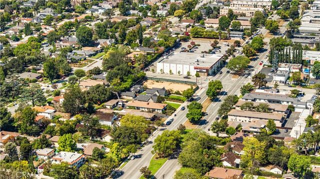 555 Sierra Madre Boulevard, San Marino, CA 91108