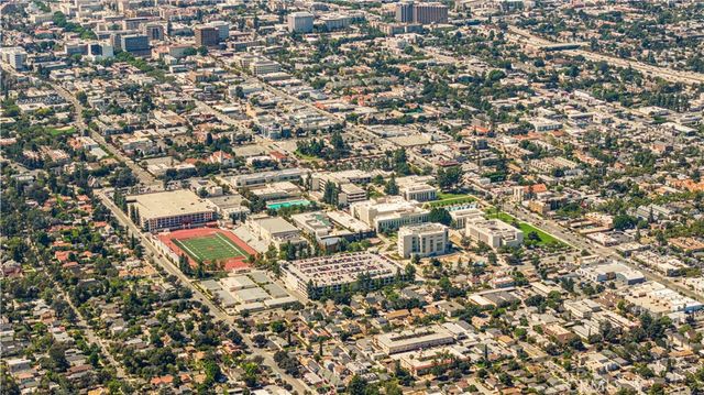 555 Sierra Madre Boulevard, San Marino, CA 91108