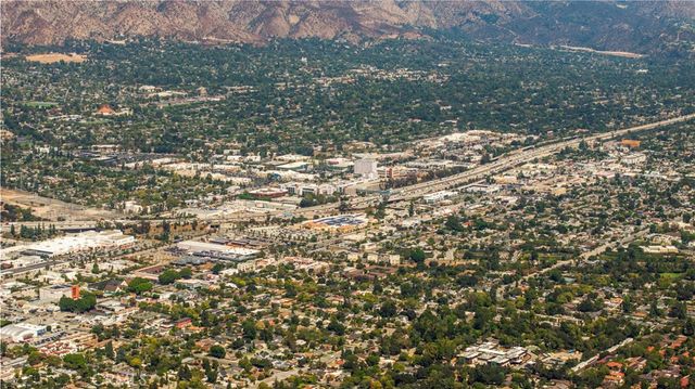 555 Sierra Madre Boulevard, San Marino, CA 91108