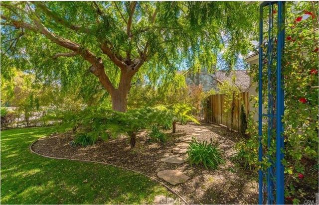 555 Sierra Madre Boulevard, San Marino, CA 91108