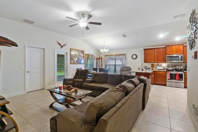 31 DIAMOND RIDGE WAY, Ocala, FL 34472