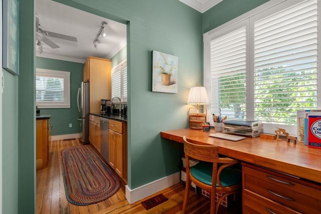 116-118 Fayerweather St 1, Cambridge, MA 02138