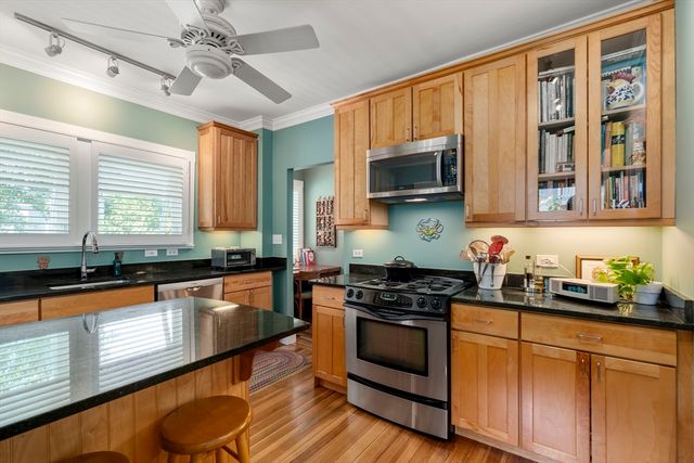 116-118 Fayerweather St 1, Cambridge, MA 02138