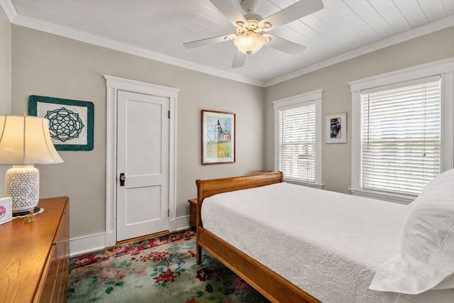 116-118 Fayerweather St 1, Cambridge, MA 02138