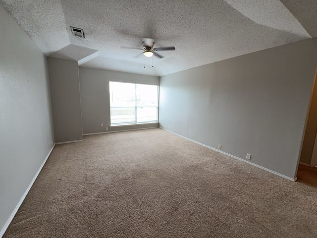 2805 Crater Lake Lane, Denton, TX 76210