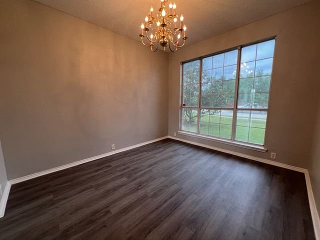 2805 Crater Lake Lane, Denton, TX 76210