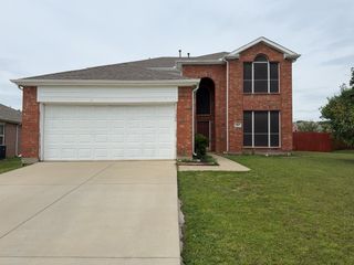 2805 Crater Lake Lane, Denton, TX 76210