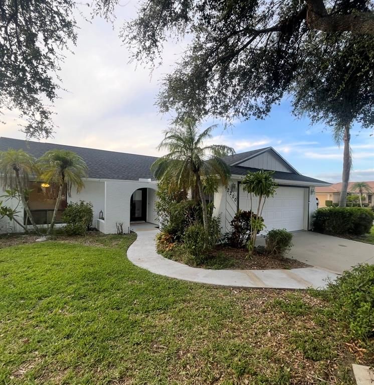 2200 E VILLAGE COURT, Venice, FL 34293