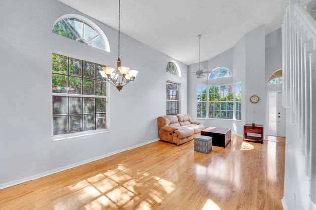 7600 Ridgefield Lane, Lake Worth, FL 33467