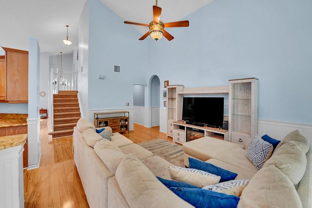 7600 Ridgefield Lane, Lake Worth, FL 33467