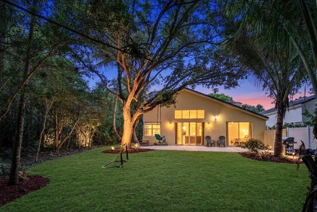 7600 Ridgefield Lane, Lake Worth, FL 33467