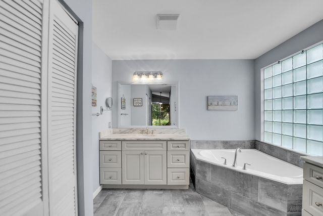 7600 Ridgefield Lane, Lake Worth, FL 33467