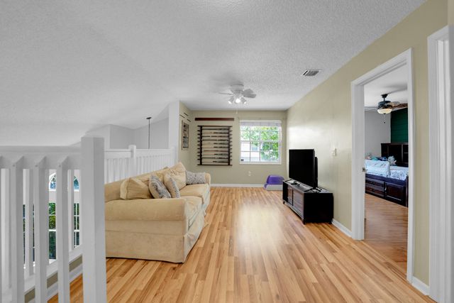 7600 Ridgefield Lane, Lake Worth, FL 33467
