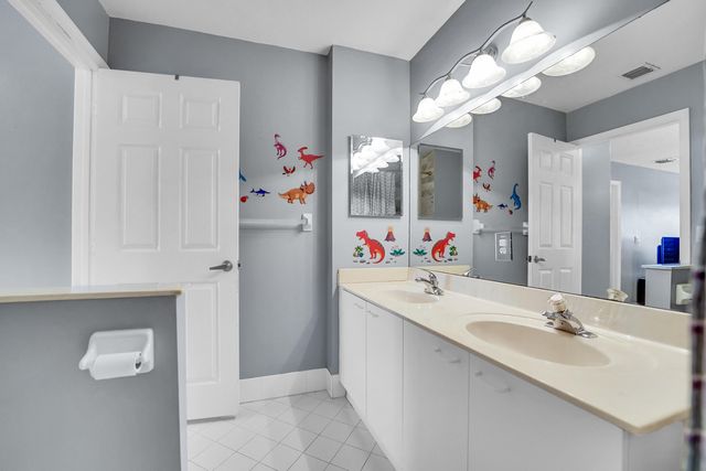 7600 Ridgefield Lane, Lake Worth, FL 33467