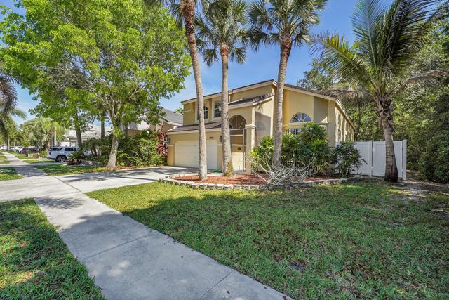 7600 Ridgefield Lane, Lake Worth, FL 33467