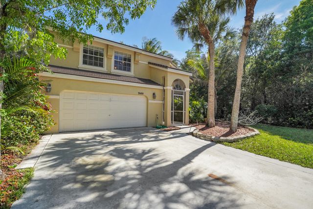 7600 Ridgefield Lane, Lake Worth, FL 33467