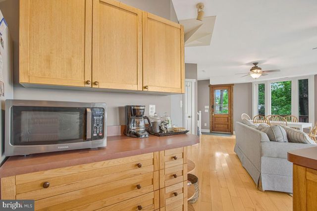 5341 AL JONES DR, Shady Side, MD 20764