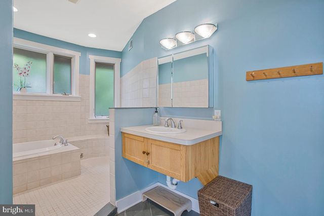 5341 AL JONES DR, Shady Side, MD 20764