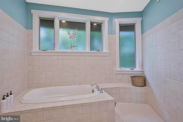 5341 AL JONES DR, Shady Side, MD 20764