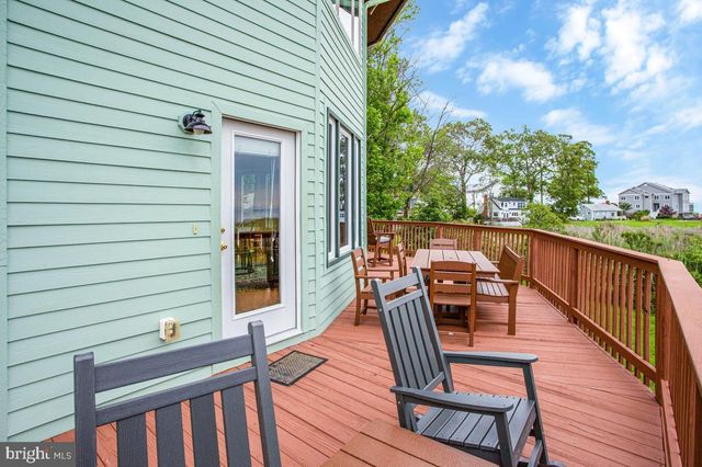 5341 AL JONES DR, Shady Side, MD 20764