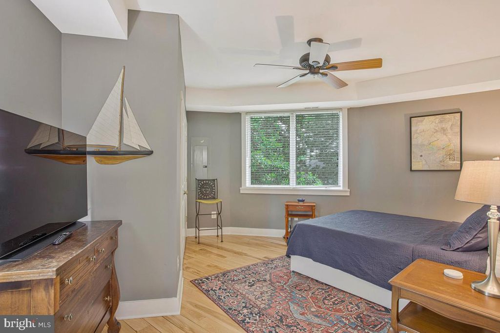 Image 22 of property listing at 5341 AL JONES DR, Shady Side, MD 20764