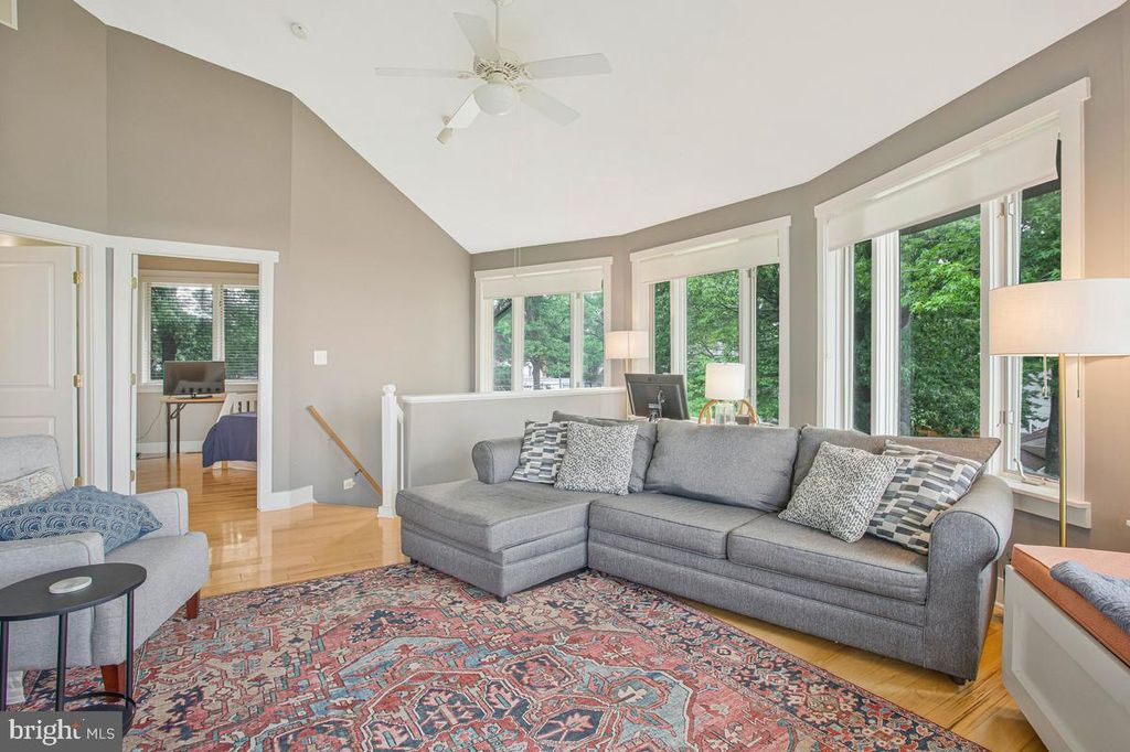 Image 27 of property listing at 5341 AL JONES DR, Shady Side, MD 20764