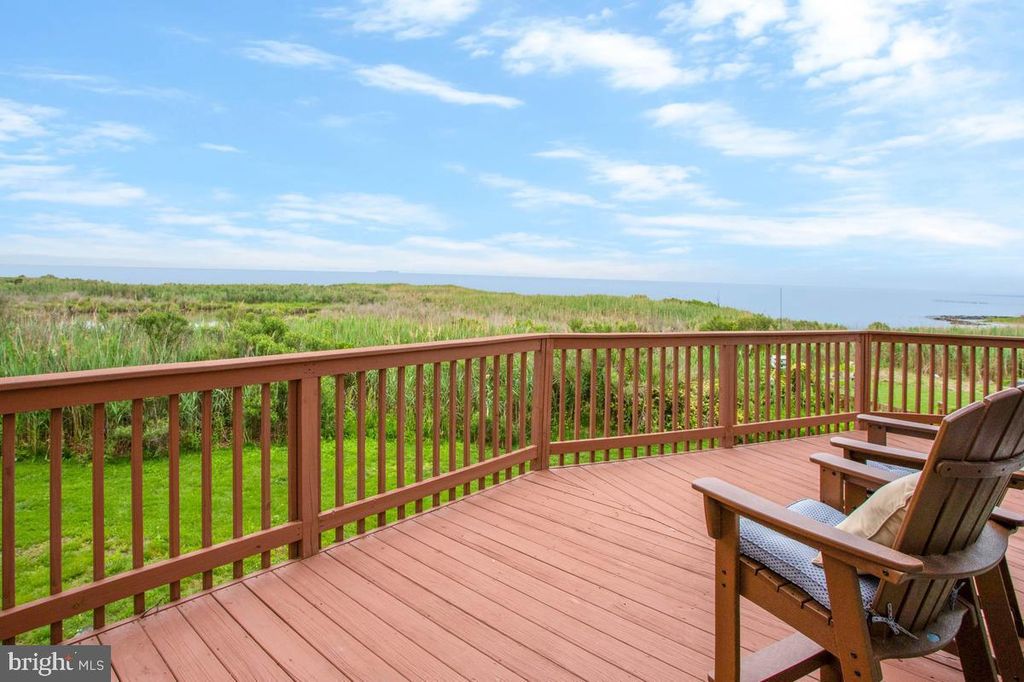 Image 38 of property listing at 5341 AL JONES DR, Shady Side, MD 20764