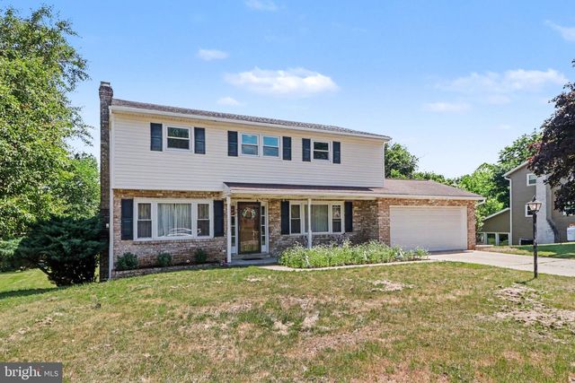 2125 DOUGLAS DRIVE, Carlisle, PA 17013