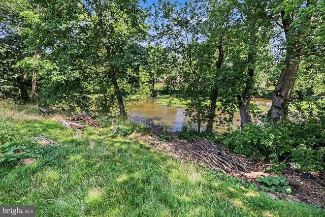 2125 DOUGLAS DRIVE, Carlisle, PA 17013