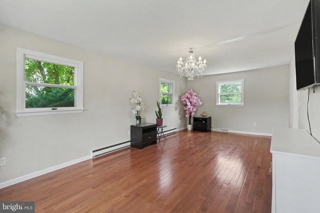 2125 DOUGLAS DRIVE, Carlisle, PA 17013