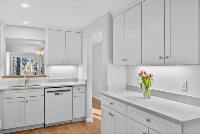 16 West Woods, Yarmouth Port, MA 02675