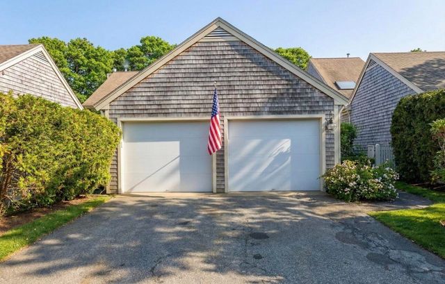 16 West Woods, Yarmouth Port, MA 02675