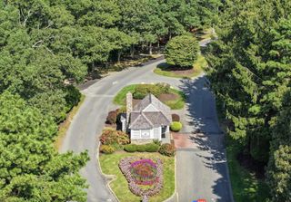 16 West Woods, Yarmouth Port, MA 02675